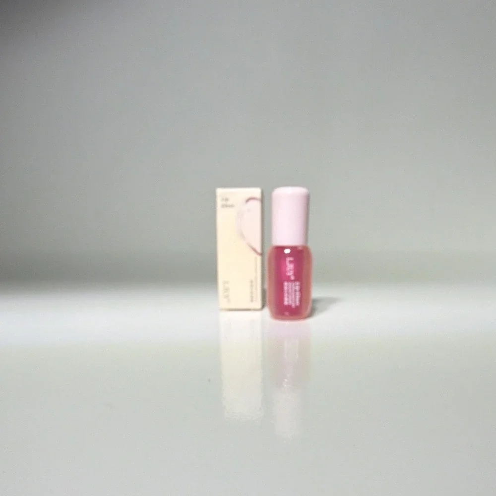 LJUY Lip Gloss Shine Liquid Transparent Radiant Colors 1pc (SHADE 3)